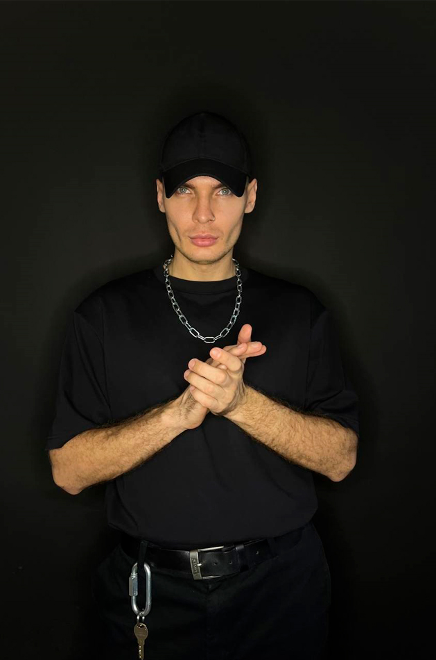 Стилист - Артём